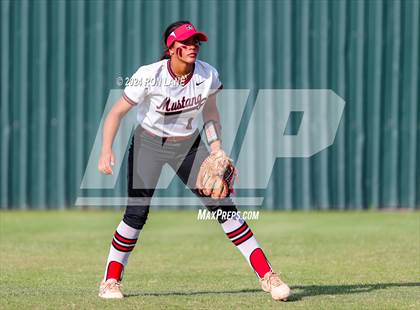 Thumbnail 3 in Mustang @ Jenks photogallery.
