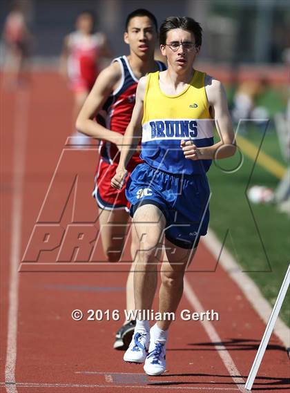 Thumbnail 1 in Santa Clara vs Saratoga (Dual Track Meet) photogallery.