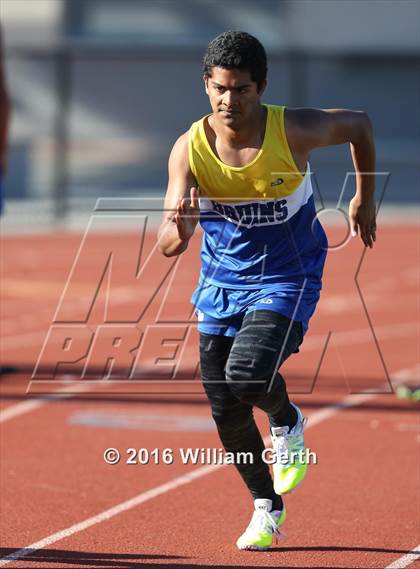 Thumbnail 2 in Santa Clara vs Saratoga (Dual Track Meet) photogallery.