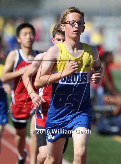 Thumbnail 3 in Santa Clara vs Saratoga (Dual Track Meet) photogallery.