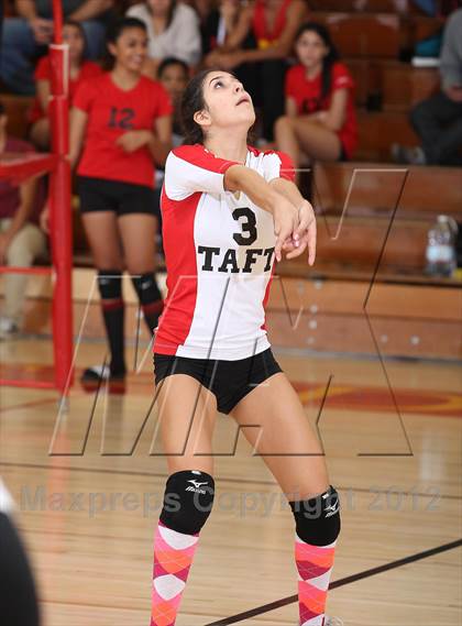 Thumbnail 3 in Granada Hills @ Taft photogallery.