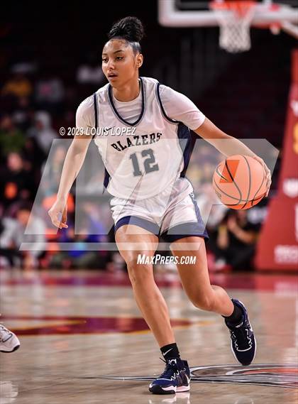 Thumbnail 2 in La Jolla Country Day vs. Sierra Canyon photogallery.