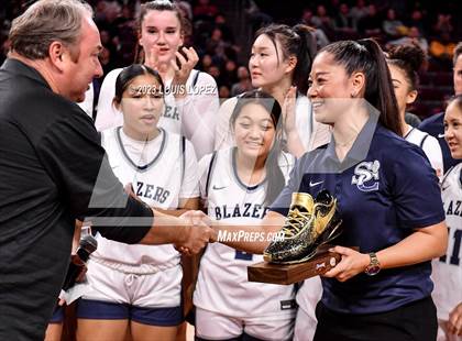 Thumbnail 1 in La Jolla Country Day vs. Sierra Canyon photogallery.