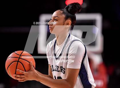 Thumbnail 3 in La Jolla Country Day vs. Sierra Canyon photogallery.
