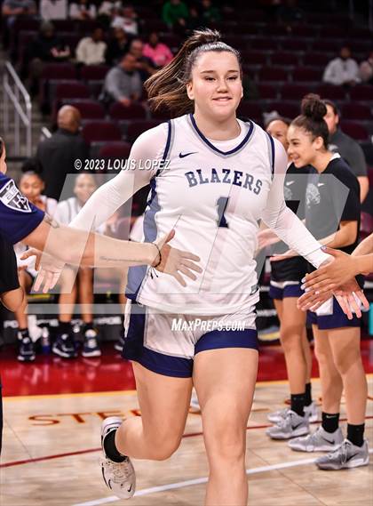 Thumbnail 3 in La Jolla Country Day vs. Sierra Canyon photogallery.