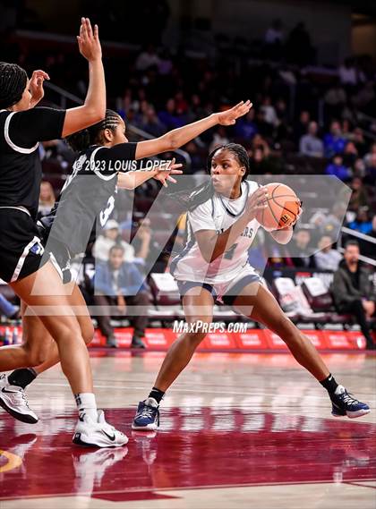Thumbnail 2 in La Jolla Country Day vs. Sierra Canyon photogallery.
