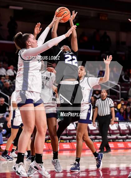 Thumbnail 2 in La Jolla Country Day vs. Sierra Canyon photogallery.