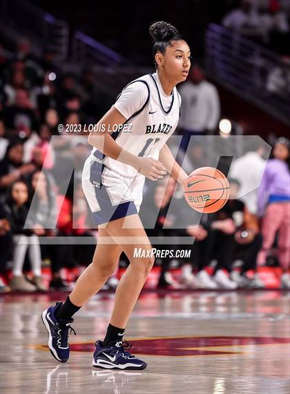 Thumbnail 1 in La Jolla Country Day vs. Sierra Canyon photogallery.