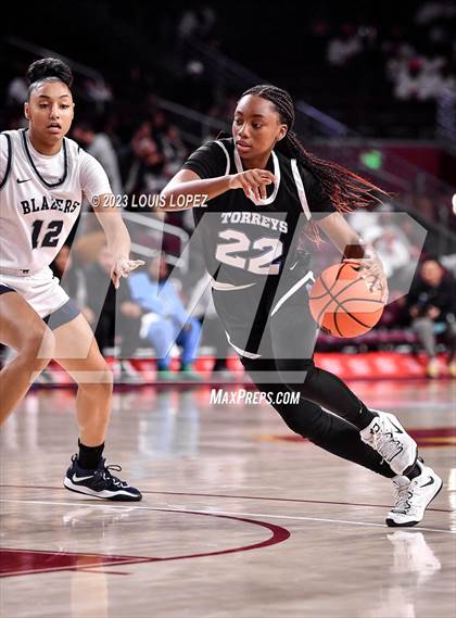 Thumbnail 3 in La Jolla Country Day vs. Sierra Canyon photogallery.