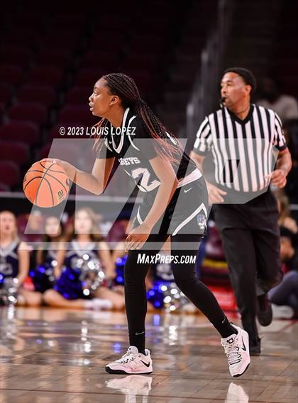 Thumbnail 2 in La Jolla Country Day vs. Sierra Canyon photogallery.