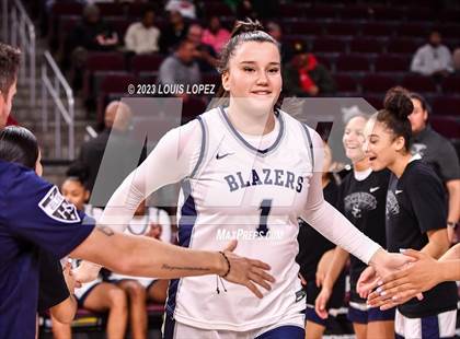 Thumbnail 2 in La Jolla Country Day vs. Sierra Canyon photogallery.