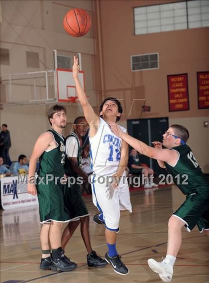 Thumbnail 3 in JV: Grove vs Central (MaxPreps Holiday Classic) photogallery.