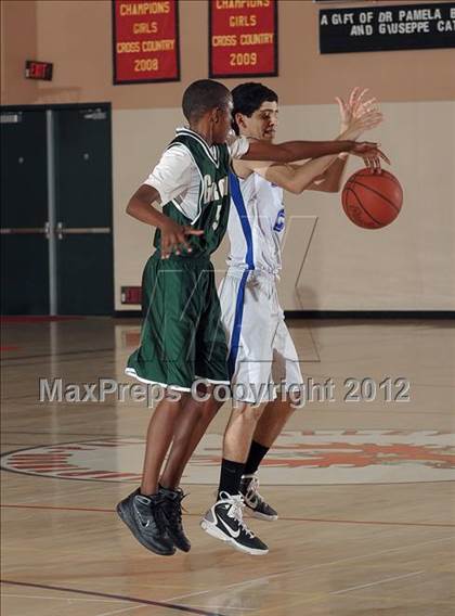 Thumbnail 3 in JV: Grove vs Central (MaxPreps Holiday Classic) photogallery.