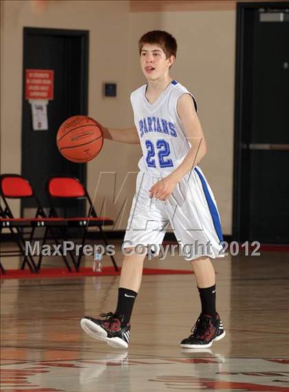Thumbnail 2 in JV: Grove vs Central (MaxPreps Holiday Classic) photogallery.
