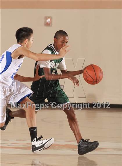Thumbnail 3 in JV: Grove vs Central (MaxPreps Holiday Classic) photogallery.