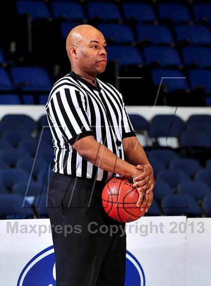 Thumbnail 3 in AGBU vs. Mesa Grande Academy (CIF SS DIV 5A Final) photogallery.