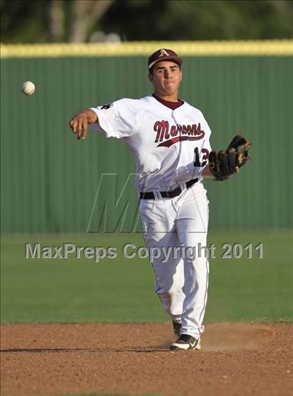 Thumbnail 2 in Stony Point vs. Austin (Texas 5A Region II Bidistrict) photogallery.