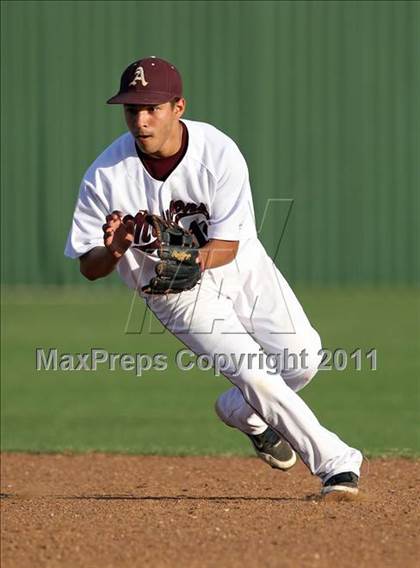 Thumbnail 3 in Stony Point vs. Austin (Texas 5A Region II Bidistrict) photogallery.
