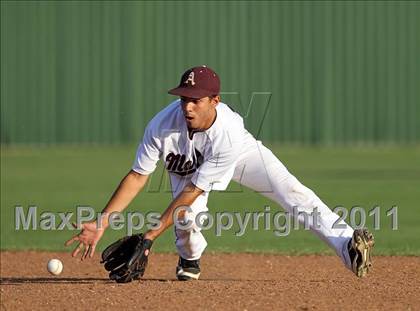 Thumbnail 2 in Stony Point vs. Austin (Texas 5A Region II Bidistrict) photogallery.
