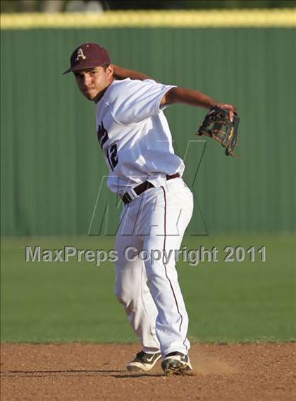 Thumbnail 3 in Stony Point vs. Austin (Texas 5A Region II Bidistrict) photogallery.