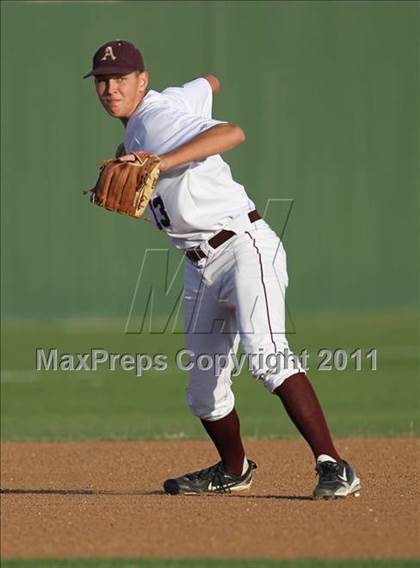 Thumbnail 2 in Stony Point vs. Austin (Texas 5A Region II Bidistrict) photogallery.