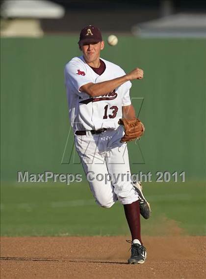 Thumbnail 2 in Stony Point vs. Austin (Texas 5A Region II Bidistrict) photogallery.