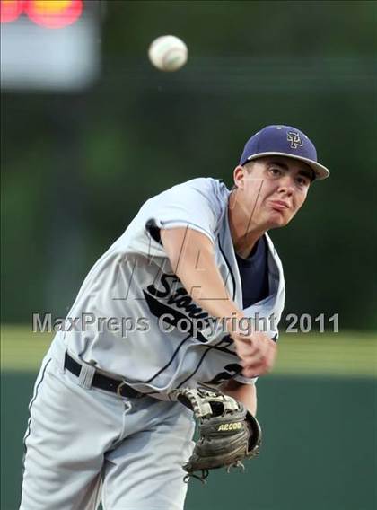 Thumbnail 1 in Stony Point vs. Austin (Texas 5A Region II Bidistrict) photogallery.