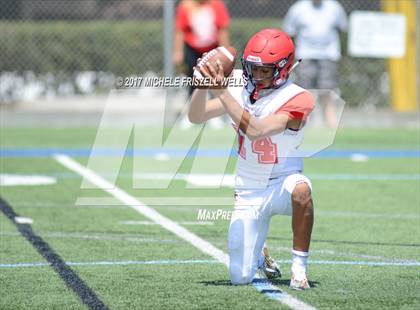 Thumbnail 2 in Coronado vs Imperial SDFNL (Kickoff Classic) photogallery.