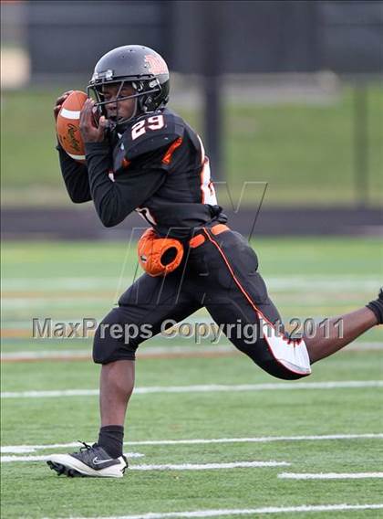 Thumbnail 2 in Goshen Central @ Marlboro Central photogallery.