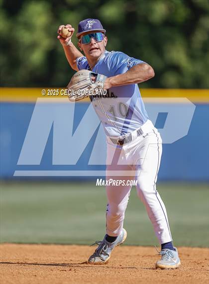 Thumbnail 3 in Lassiter @ Pope photogallery.