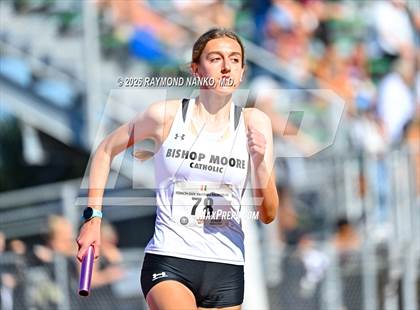 Thumbnail 3 in Guy Thomas Memorial (4 x 800 Relay) photogallery.