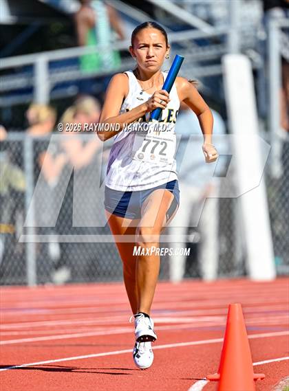 Thumbnail 3 in Guy Thomas Memorial (4 x 800 Relay) photogallery.
