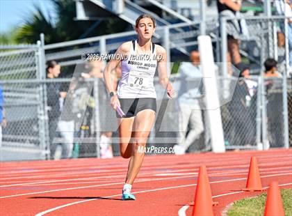 Thumbnail 3 in Guy Thomas Memorial (4 x 800 Relay) photogallery.