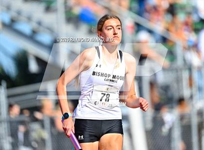Thumbnail 2 in Guy Thomas Memorial (4 x 800 Relay) photogallery.