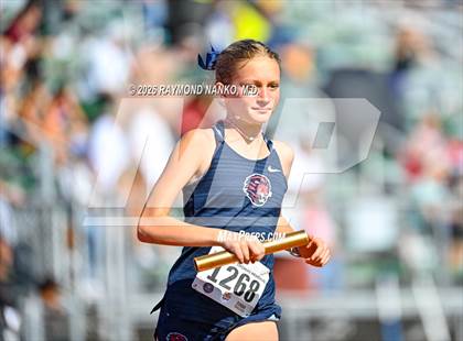 Thumbnail 1 in Guy Thomas Memorial (4 x 800 Relay) photogallery.