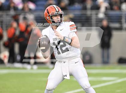 Thumbnail 1 in Ironton vs. Liberty Center (OHSAA Division 5 Final) photogallery.
