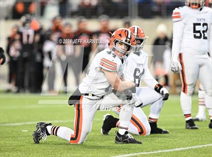 Thumbnail 1 in Ironton vs. Liberty Center (OHSAA Division 5 Final) photogallery.