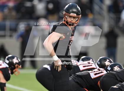 Thumbnail 2 in Ironton vs. Liberty Center (OHSAA Division 5 Final) photogallery.