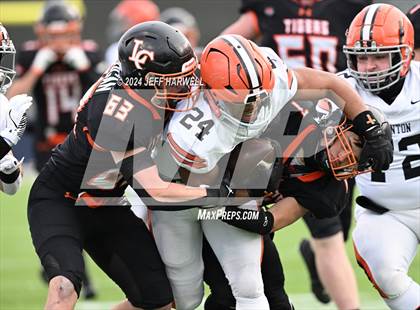 Thumbnail 1 in Ironton vs. Liberty Center (OHSAA Division 5 Final) photogallery.