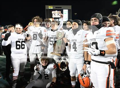 Thumbnail 2 in Ironton vs. Liberty Center (OHSAA Division 5 Final) photogallery.