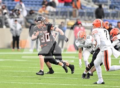 Thumbnail 3 in Ironton vs. Liberty Center (OHSAA Division 5 Final) photogallery.