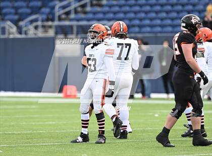 Thumbnail 3 in Ironton vs. Liberty Center (OHSAA Division 5 Final) photogallery.