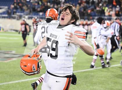 Thumbnail 2 in Ironton vs. Liberty Center (OHSAA Division 5 Final) photogallery.