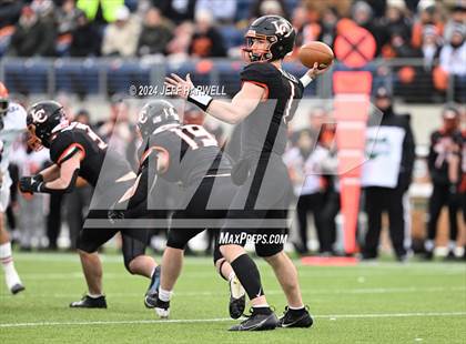 Thumbnail 2 in Ironton vs. Liberty Center (OHSAA Division 5 Final) photogallery.
