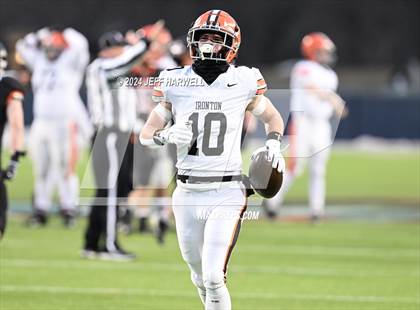 Thumbnail 2 in Ironton vs. Liberty Center (OHSAA Division 5 Final) photogallery.