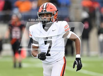 Thumbnail 1 in Ironton vs. Liberty Center (OHSAA Division 5 Final) photogallery.
