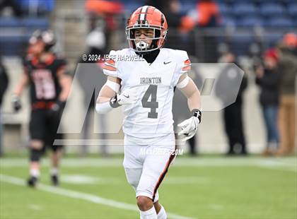 Thumbnail 3 in Ironton vs. Liberty Center (OHSAA Division 5 Final) photogallery.