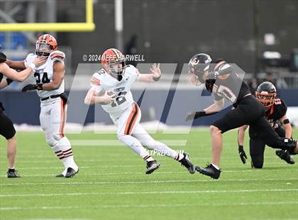 Thumbnail 2 in Ironton vs. Liberty Center (OHSAA Division 5 Final) photogallery.