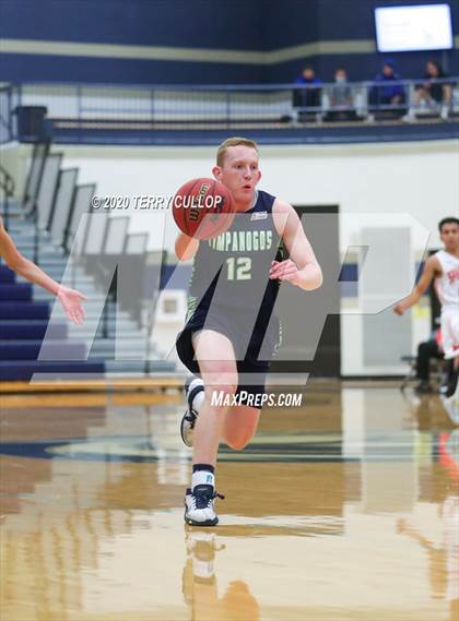 Thumbnail 2 in Timpanogos vs. Murray (CC Winter Invitational) photogallery.
