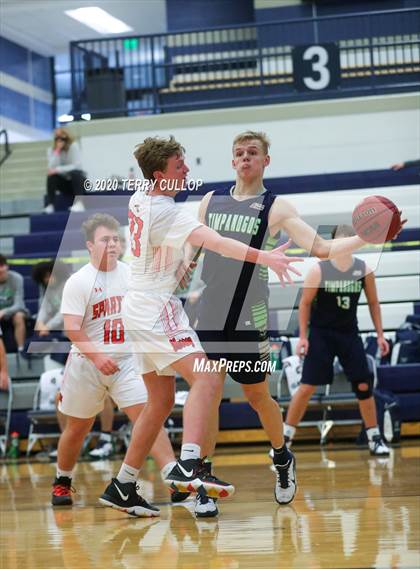 Thumbnail 1 in Timpanogos vs. Murray (CC Winter Invitational) photogallery.